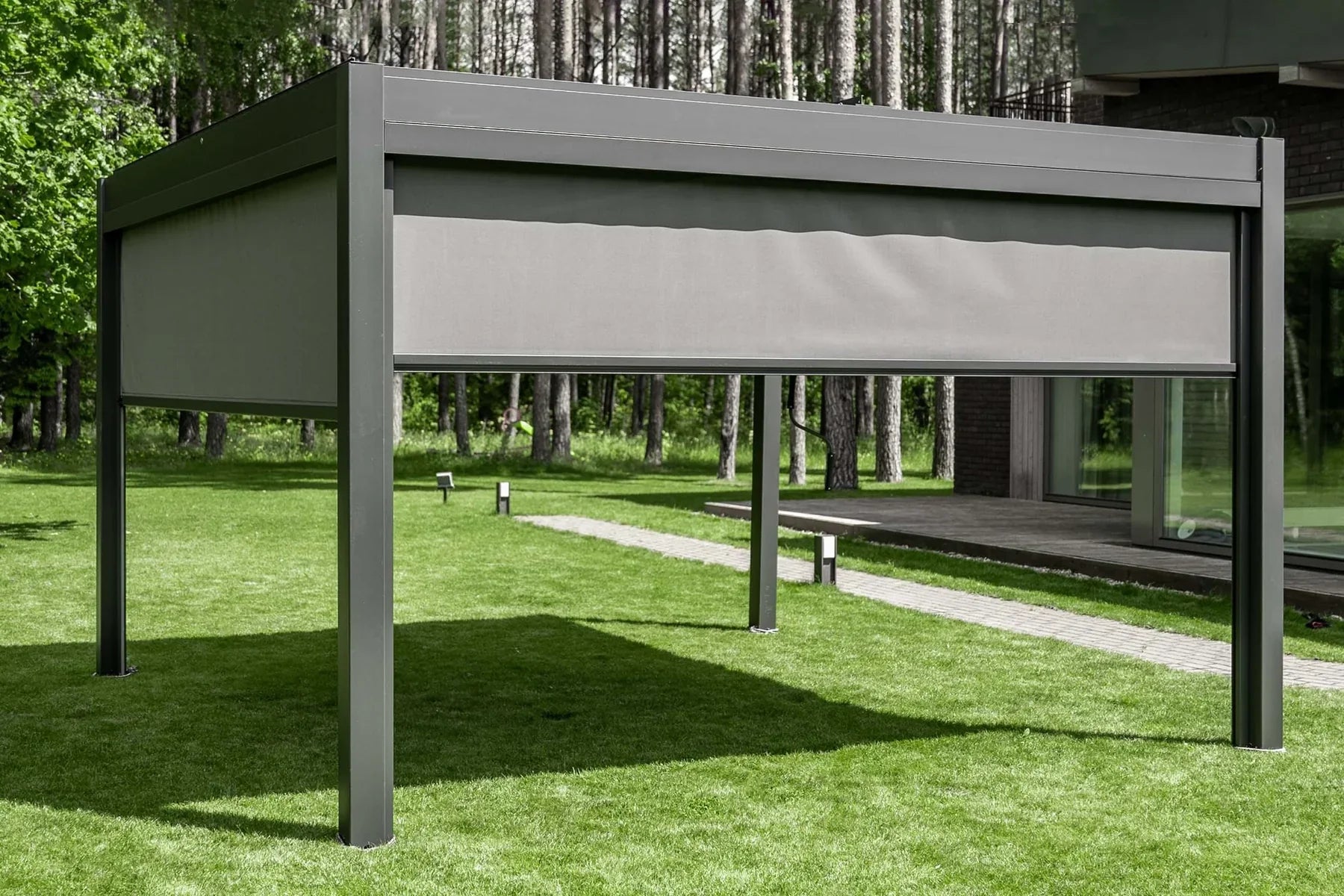The Advantages of Aluminium Pergolas: Style, Durability, and Low Maintenance